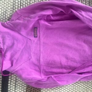 Vineyard vines sweatshirt